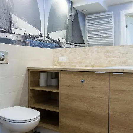 Euro Szafarnia Delux * Гданьск