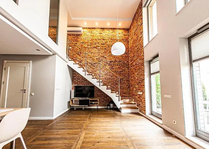 Euro Szafarnia Delux Apartment *